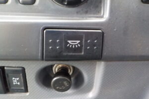 サムネイル: 平成２９年式　いすゞ　フォワード　４ｔダンプ　