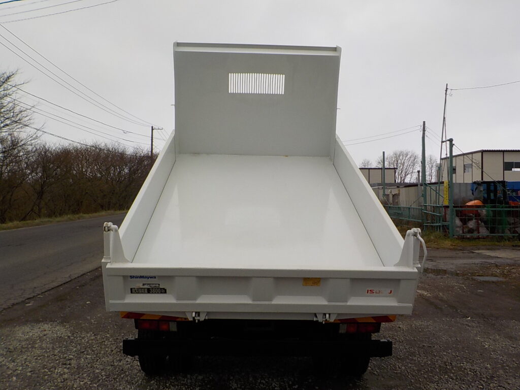 平成２９年式　いすゞ　フォワード　４ｔダンプ　