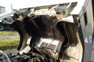 サムネイル: 平成22年 キャンター2tダンプ