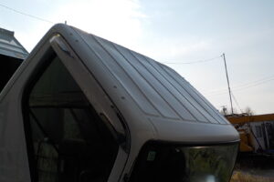 サムネイル: 平成22年 キャンター2tダンプ