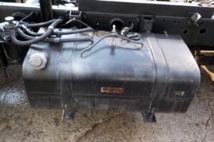 サムネイル: 平成22年 キャンター2tダンプ