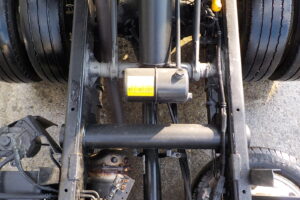 サムネイル: 平成22年 キャンター2tダンプ