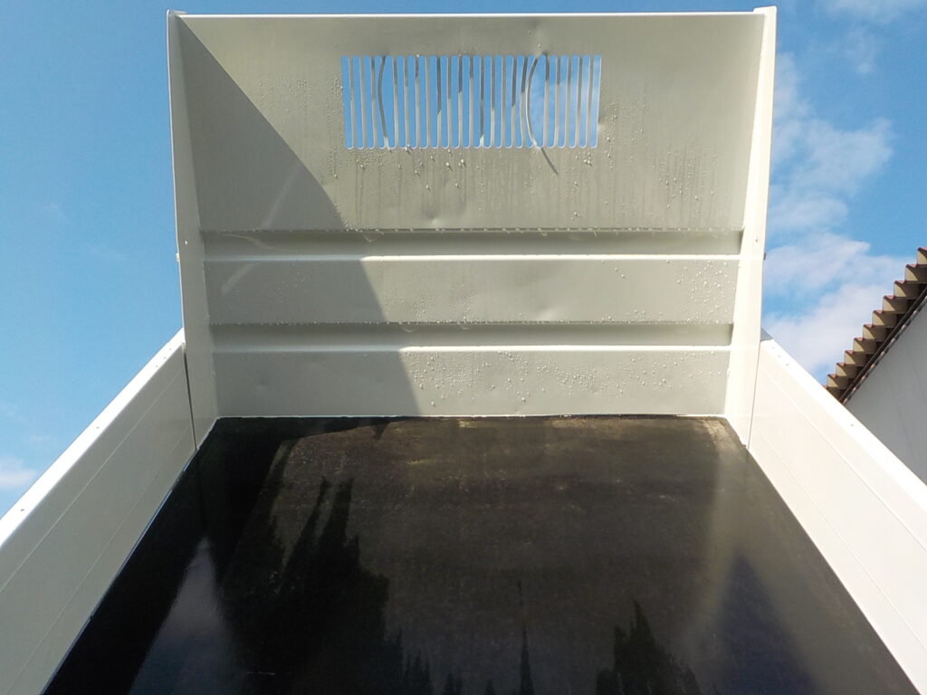 平成22年 キャンター2tダンプ