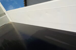 サムネイル: 平成22年 キャンター2tダンプ