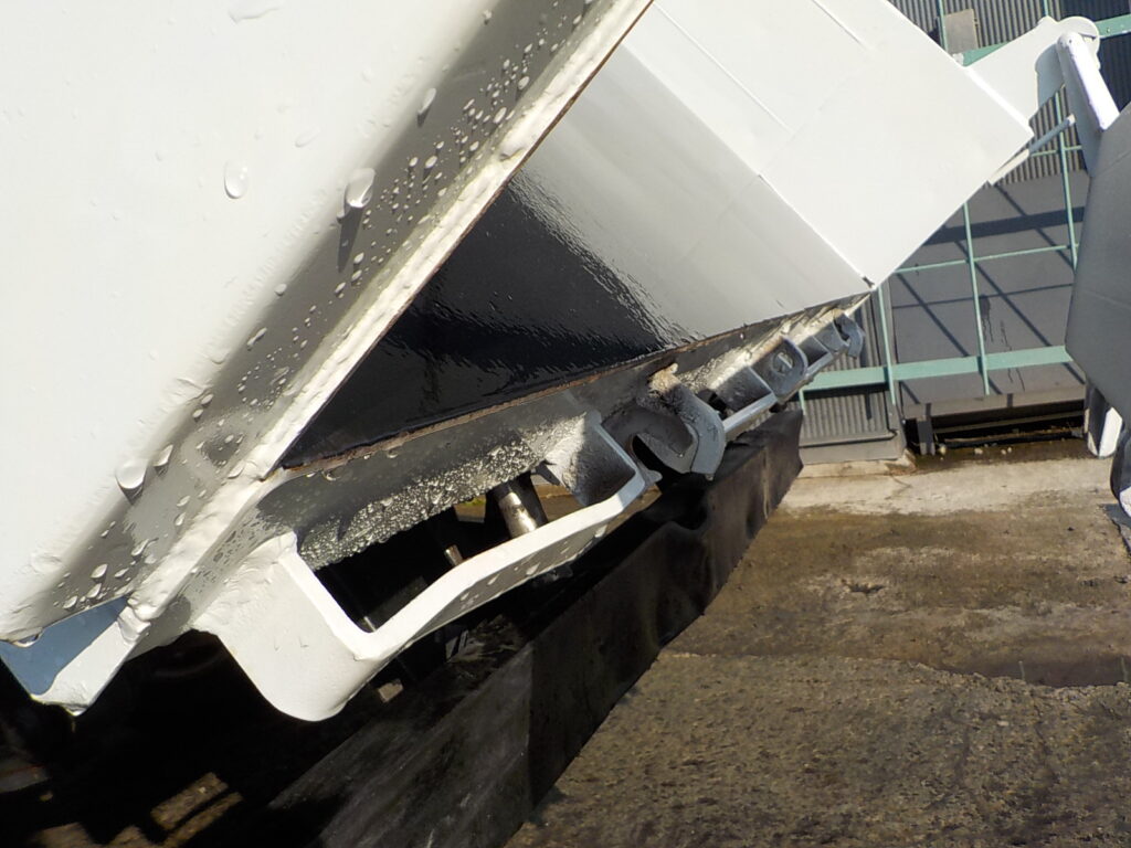 平成22年 キャンター2tダンプ