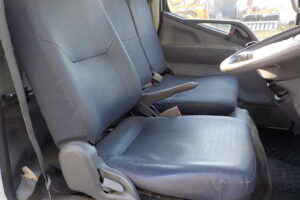 サムネイル: 平成22年 キャンター2tダンプ