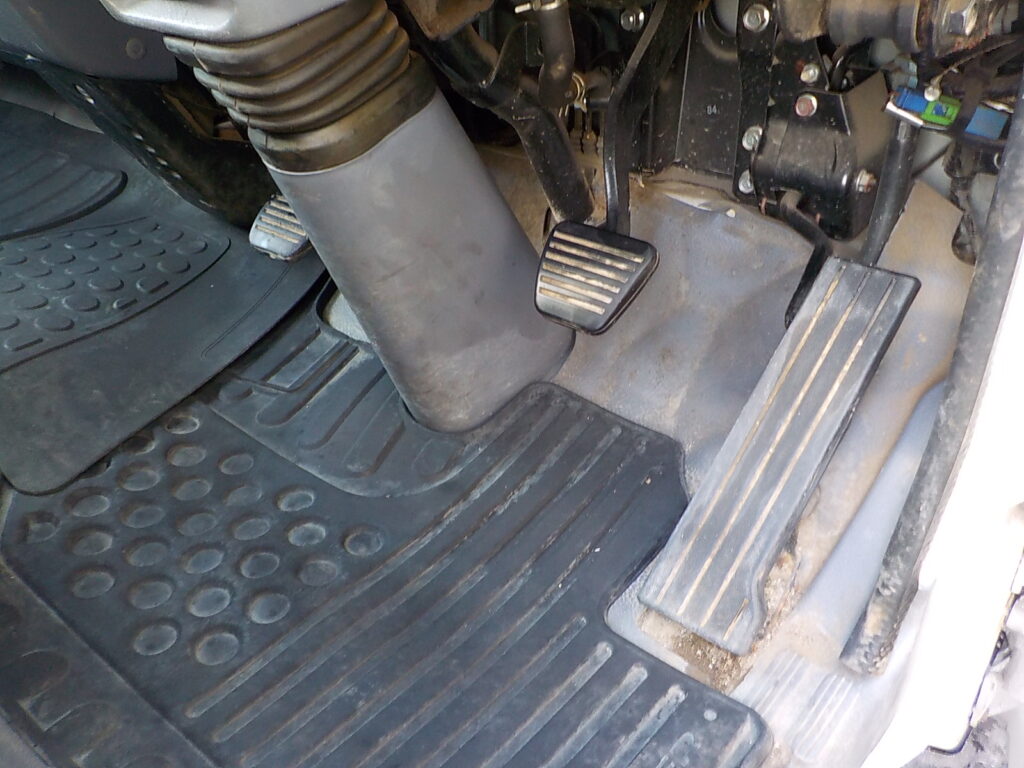 平成22年 キャンター2tダンプ