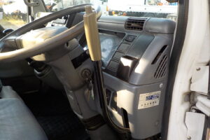 サムネイル: 平成22年 キャンター2tダンプ