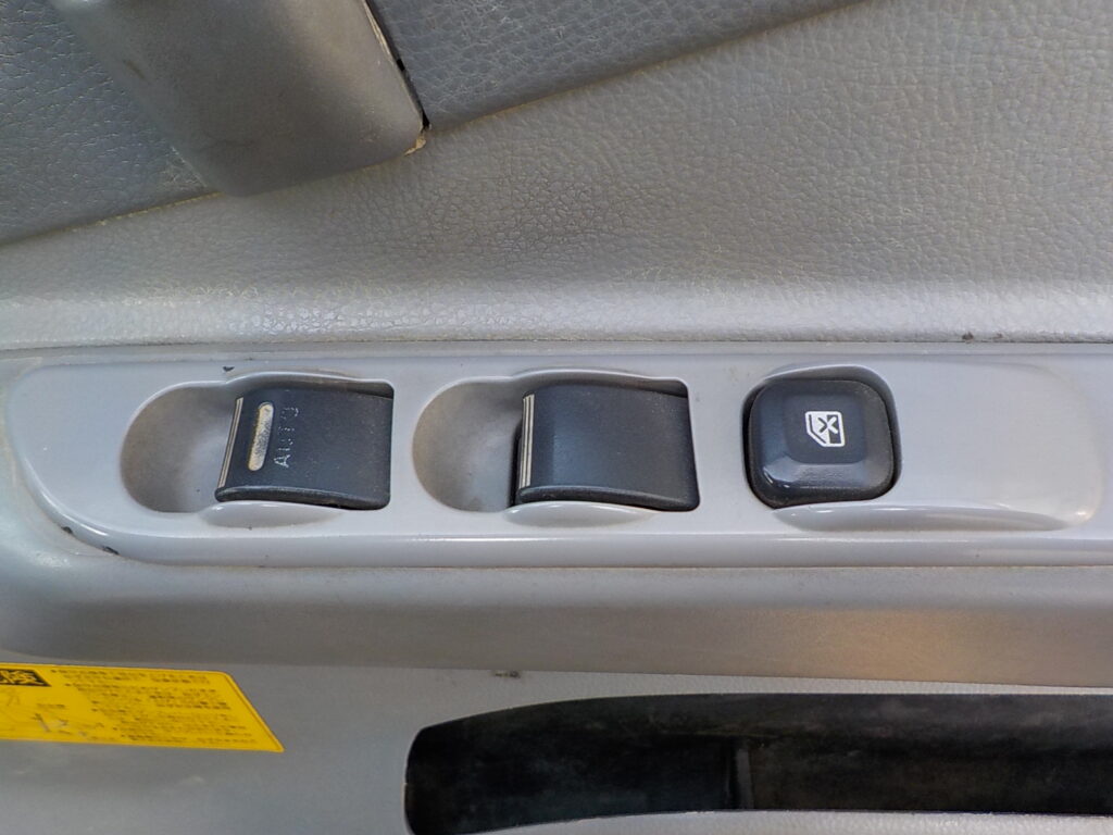 平成22年 キャンター2tダンプ