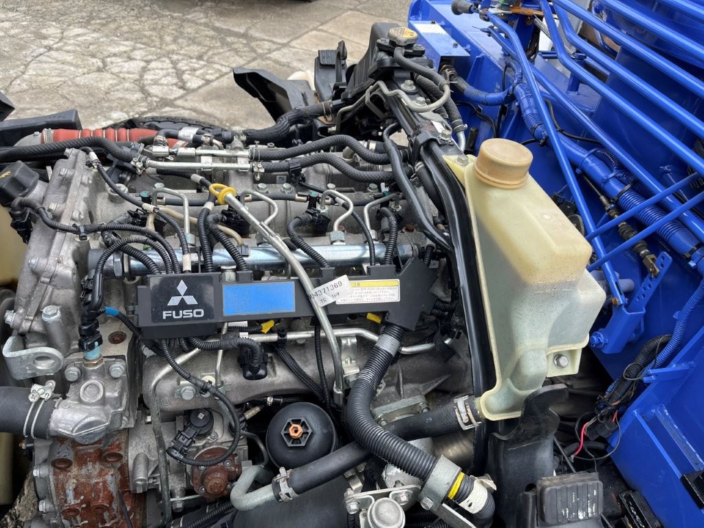 平成24年　三菱　キャンター　２トン４段クレーンロング　フックイン・ラジコン・バックモニター（車検令和8年10月）