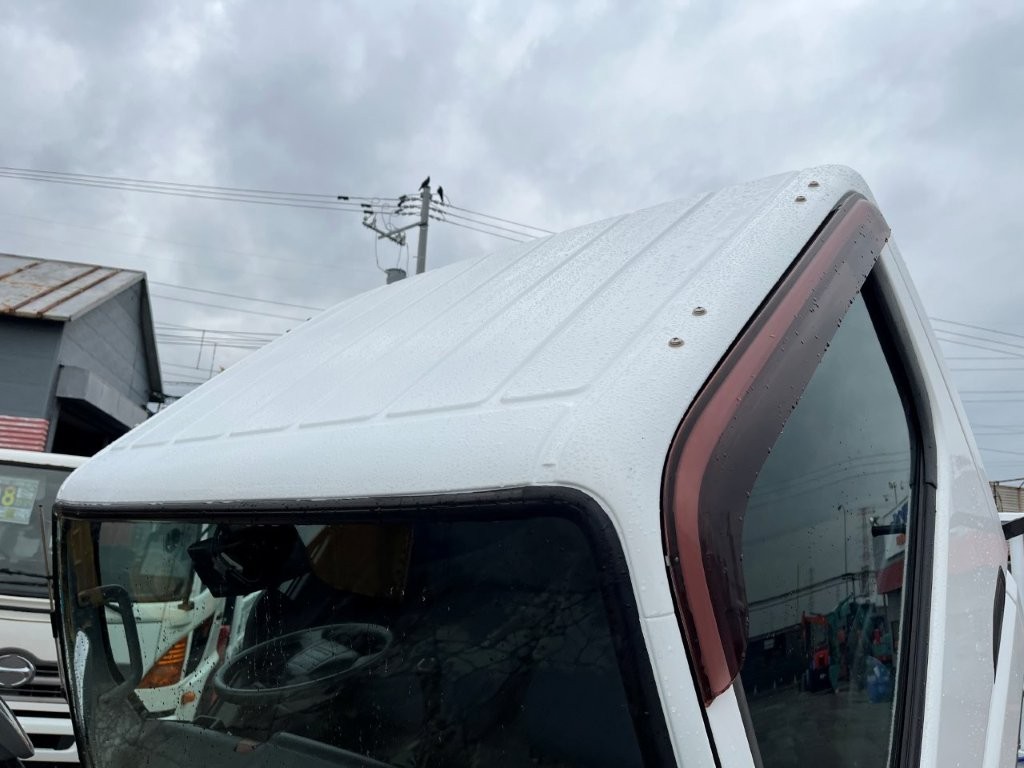 平成24年　三菱　キャンター　２トン４段クレーンロング　フックイン・ラジコン・バックモニター（車検令和8年10月）