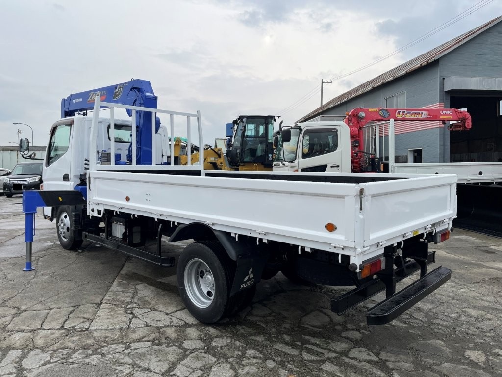 平成24年　三菱　キャンター　２トン４段クレーンロング　フックイン・ラジコン・バックモニター（車検令和8年10月）