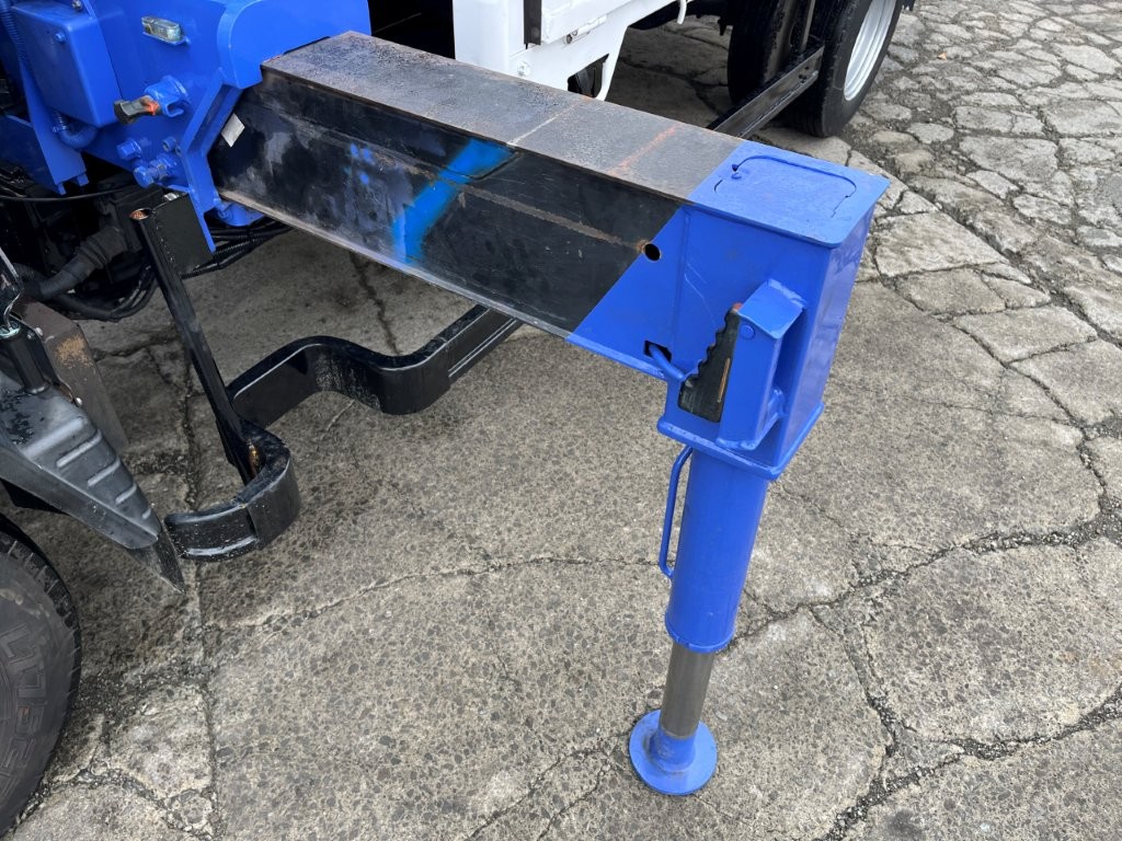 平成24年　三菱　キャンター　２トン４段クレーンロング　フックイン・ラジコン・バックモニター（車検令和8年10月）