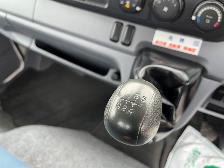 平成24年　三菱　キャンター　２トン４段クレーンロング　フックイン・ラジコン・バックモニター（車検令和8年10月）