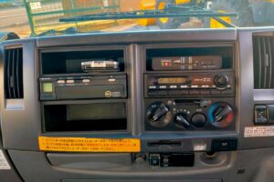 サムネイル: 平成23年　フォワード　４トン　アルミウィング　ワイドロング