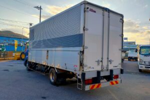 サムネイル: 平成23年　フォワード　４トン　アルミウィング　ワイドロング