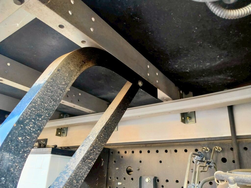 平成23年　いすゞ　フォワード　４トン　アルミウィング　ワイドロング (車検1年付）