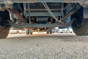 サムネイル: 平成23年　フォワード　４トン　アルミウィング　ワイドロング