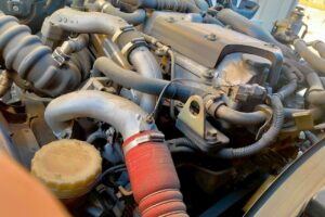 サムネイル: 平成23年　フォワード　４トン　アルミウィング　ワイドロング