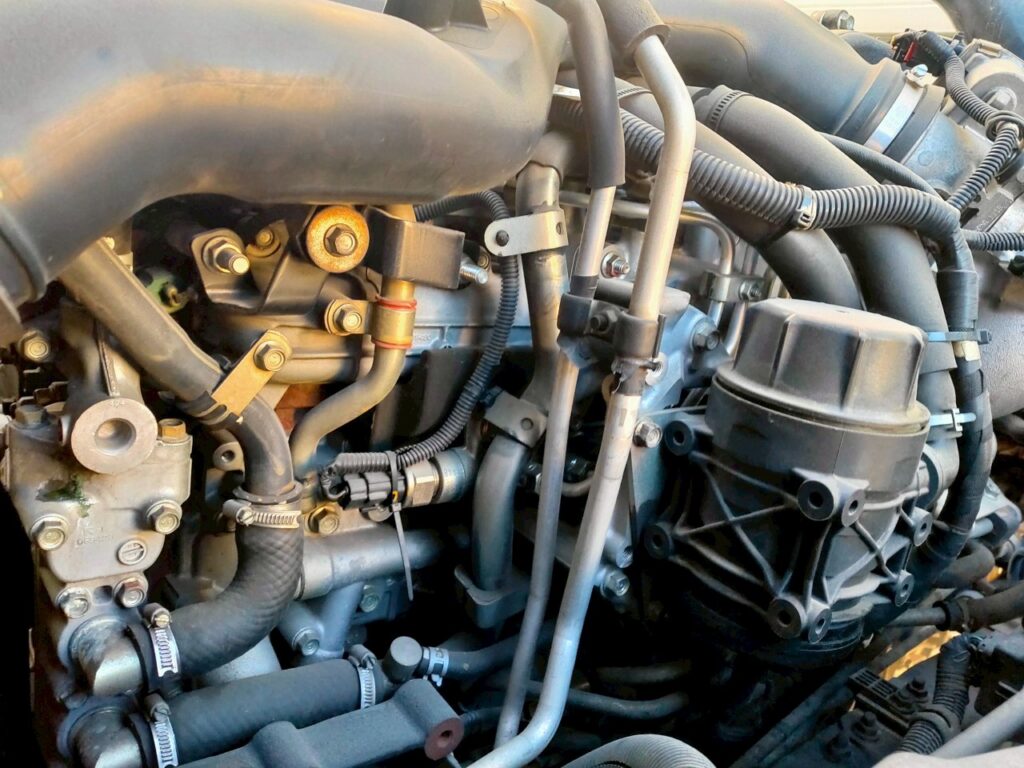 平成23年　フォワード　４トン　アルミウィング　ワイドロング