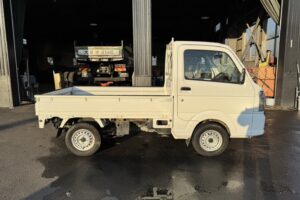 サムネイル: 令和1年　キャリイトラック　KCパワステ農繁仕様　４WD　車検2年付　