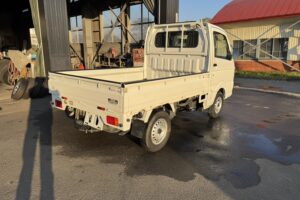 サムネイル: 令和1年　キャリイトラック　KCパワステ農繁仕様　４WD　車検2年付　