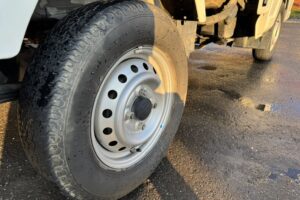 サムネイル: 令和1年　キャリイトラック　KCパワステ農繁仕様　４WD　車検2年付　