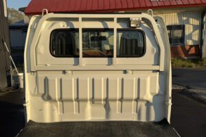 サムネイル: 令和1年　キャリイトラック　KCパワステ農繁仕様　４WD　車検2年付　