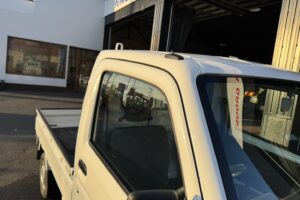 サムネイル: 令和1年　キャリイトラック　KCパワステ農繁仕様　４WD　車検2年付　