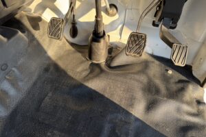 サムネイル: 令和1年　キャリイトラック　KCパワステ農繁仕様　４WD　車検2年付　