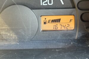 サムネイル: 令和1年　キャリイトラック　KCパワステ農繁仕様　４WD　車検2年付　