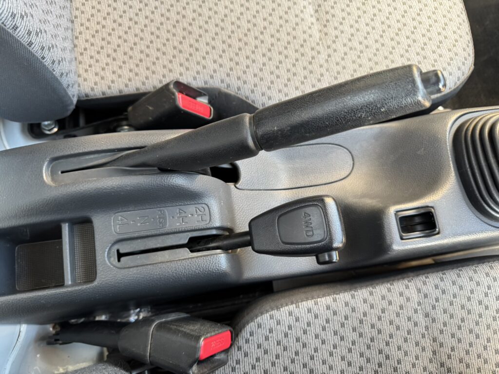 令和1年　キャリイトラック　KCパワステ農繁仕様　４WD　車検2年付　