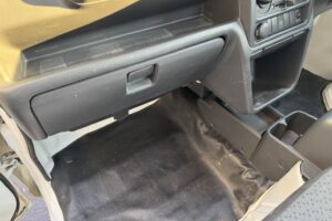 サムネイル: 令和1年　キャリイトラック　KCパワステ農繁仕様　４WD　車検2年付　