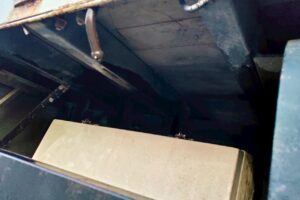 サムネイル: 平成23年式　コンドル増トンクレーン　4段ラジコン　ベッド付き　アルミアオリ