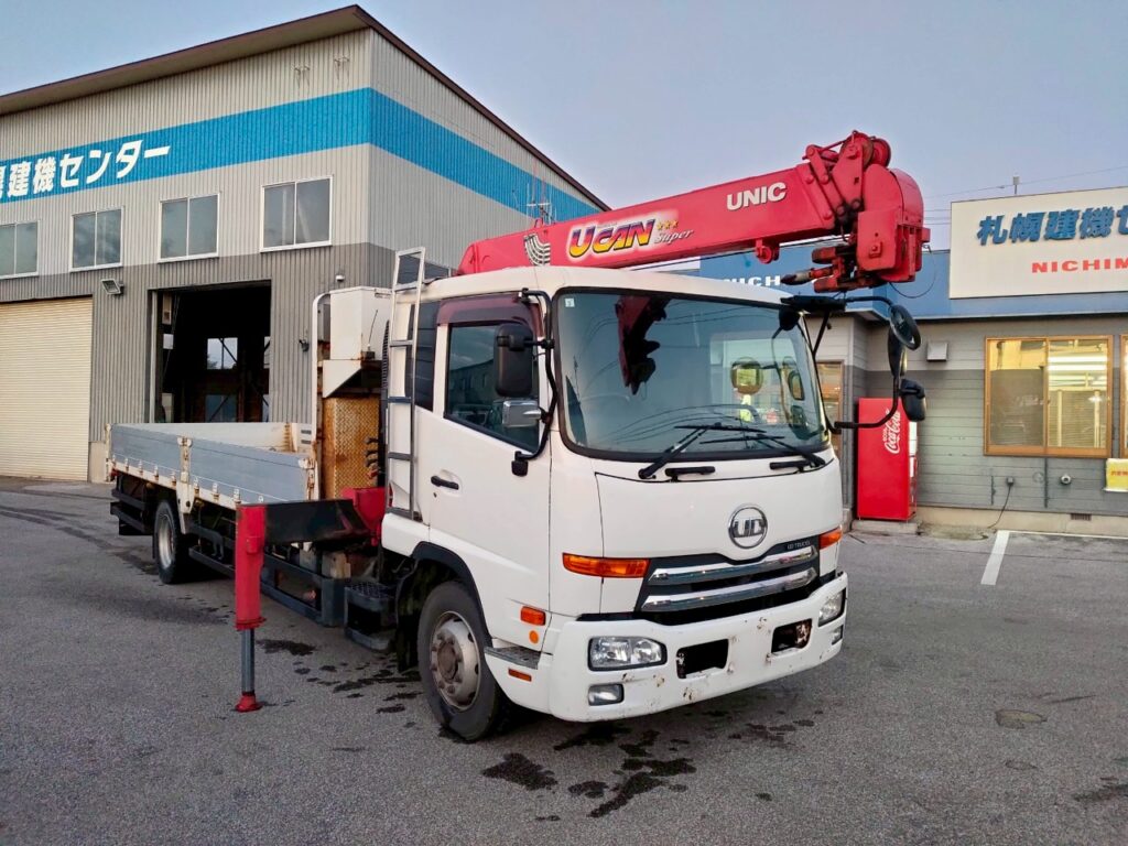 平成23年式　コンドル増トンクレーン　4段ラジコン　ベッド付き　アルミアオリ