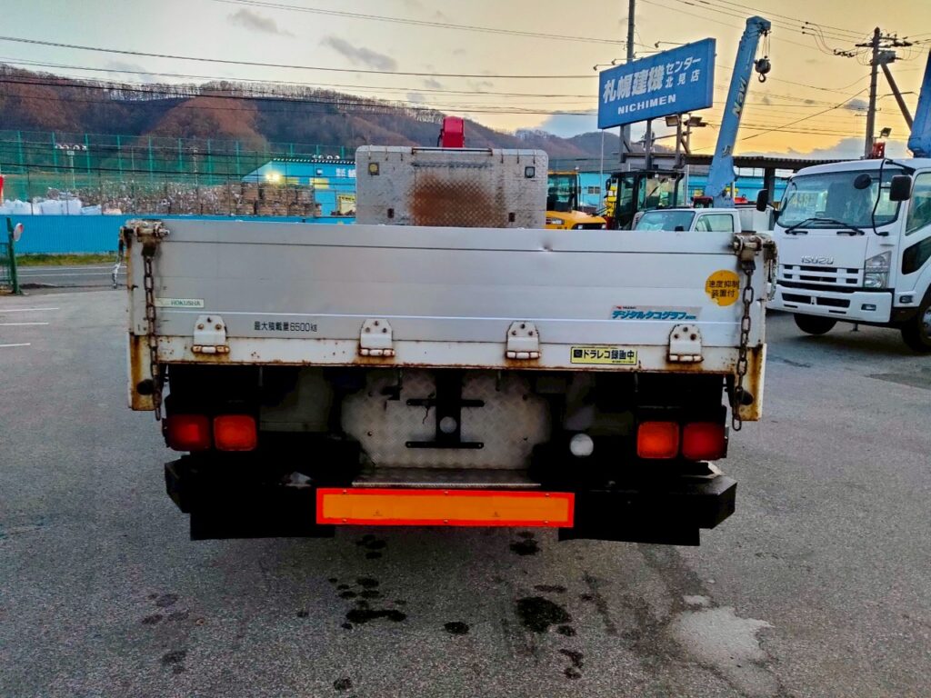 平成23年式　コンドル増トンクレーン　4段ラジコン　ベッド付き　アルミアオリ