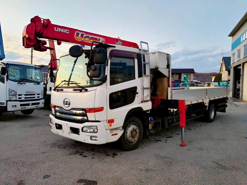 平成23年式　コンドル増トンクレーン　4段ラジコン　ベッド付き　アルミアオリ