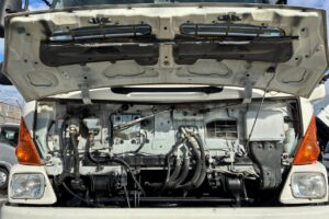 サムネイル: 平成25年　日野　レンジャー　４トンダンプ　電動コボレーン付・荷台塗装済！（車検令和8年10月）