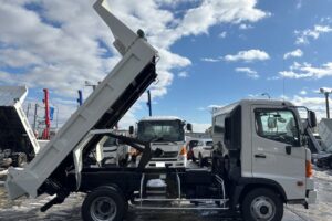 サムネイル: 平成25年　日野　レンジャー　４トンダンプ　電動コボレーン付・荷台塗装済！（車検令和8年10月）