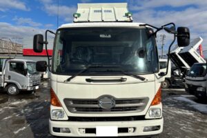 サムネイル: 平成25年　日野　レンジャー　４トンダンプ　電動コボレーン付・荷台塗装済！（車検令和8年10月）