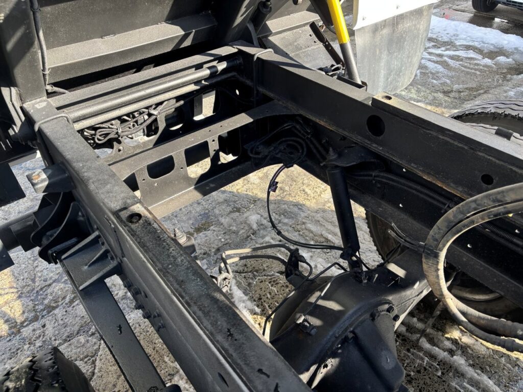 平成25年　日野　レンジャー　４トンダンプ　電動コボレーン付・荷台塗装済！（車検令和8年10月）