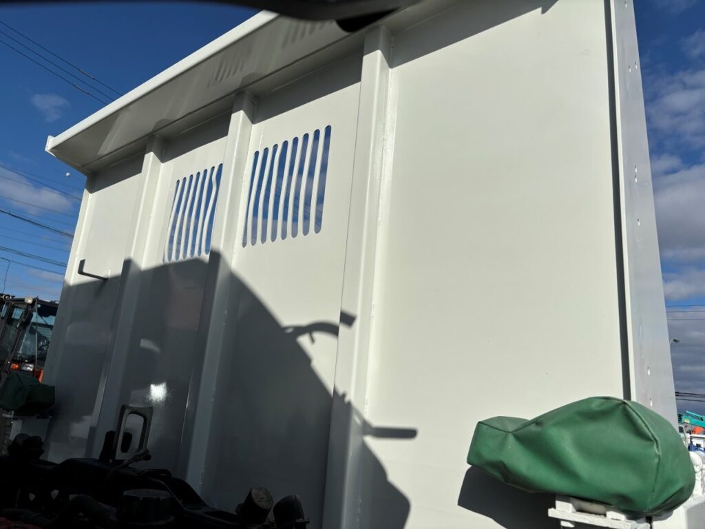 平成25年　日野　レンジャー　４トンダンプ　電動コボレーン付・荷台塗装済！（車検令和8年10月）