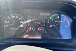 サムネイル: 平成25年　日野　レンジャー　４トンダンプ　電動コボレーン付・荷台塗装済！（車検令和8年10月）