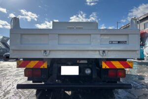 サムネイル: 平成25年　日野　レンジャー　４トンダンプ　電動コボレーン付・荷台塗装済！（車検令和8年10月）