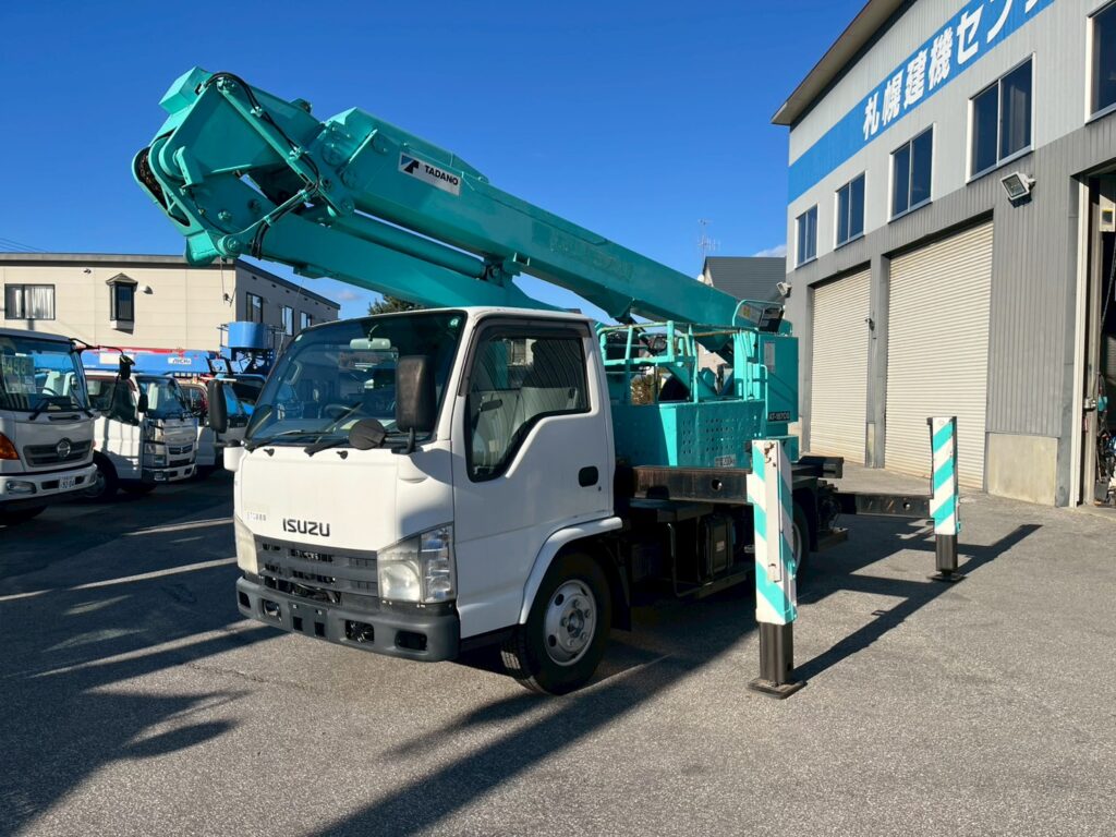 平成21年式　エルフ15.7m屈伸式ブーム高所作業車　スチールバケット