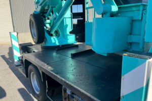 サムネイル: 平成21年式　エルフ15.7m屈伸式ブーム高所作業車　スチールバケット