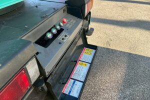 サムネイル: 平成21年式　エルフ15.7m屈伸式ブーム高所作業車　スチールバケット