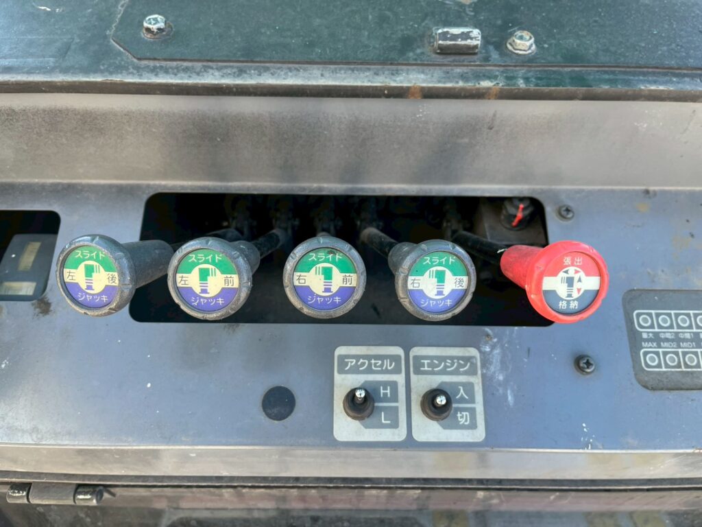 北見店おすすめ！！◆平成21年式　いすゞ　エルフ15.7m　◆屈伸式ブーム高所作業車　スチールバケット (車検1年付）　札幌・江別・旭川・北見・釧路どこでも全国対応可能です！　　　　　　　　　　　　　　　　お問い合わせは北見店へ～TEL0157-57-7166～