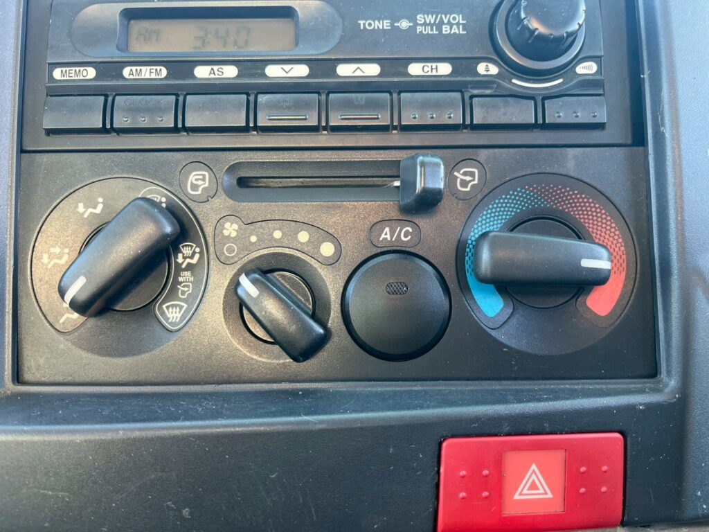 平成21年式　エルフ15.7m屈伸式ブーム高所作業車　スチールバケット