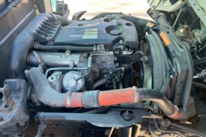 サムネイル: 平成21年式　エルフ15.7m屈伸式ブーム高所作業車　スチールバケット